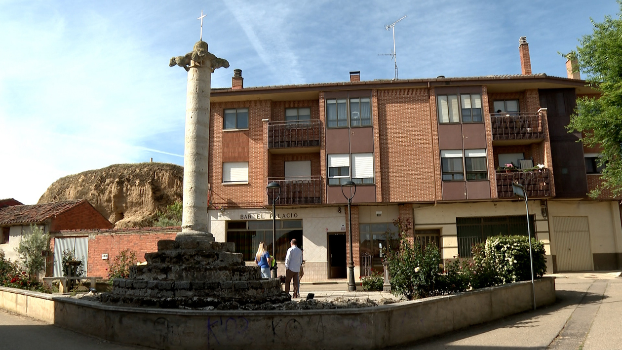 El 25% de los pueblos de Castilla y León sigue sin escudo ni bandera propios