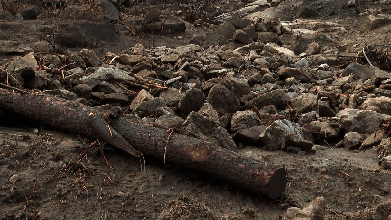 Las intensas lluvias en Ávila provocan graves riadas y amenazan el agua potable tras los incendios del verano