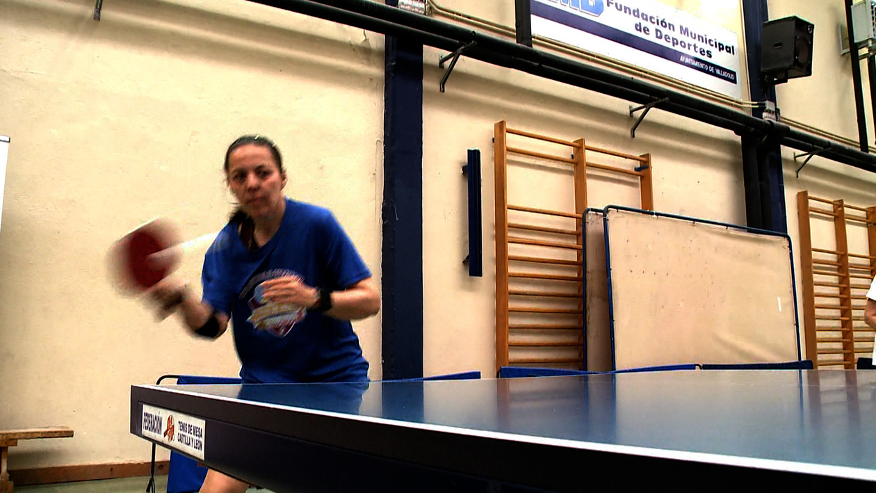 Tenis de mesa para ganarle el partido al Parkinson