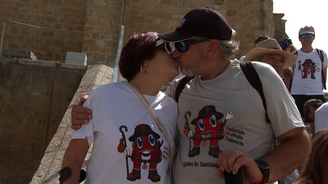 El reto solidario de Nemesio: 700 kilómetros a pie por el Camino de Santiago contra la esclerosis múltiple